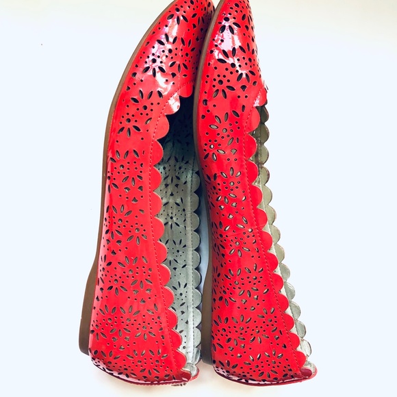 Coach CARSIN Red Laser Cut Out Perforated Patent Leather Ballet Flat Shoes Sz 7 - Picture 7 of 9